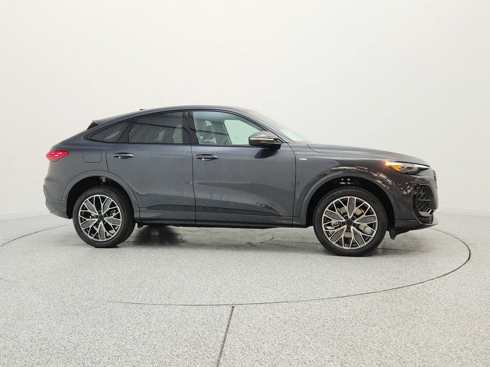 New 2026 Tambora Gray Metallic Audi Premium Plus 2.0 TFSI quattro image 4
