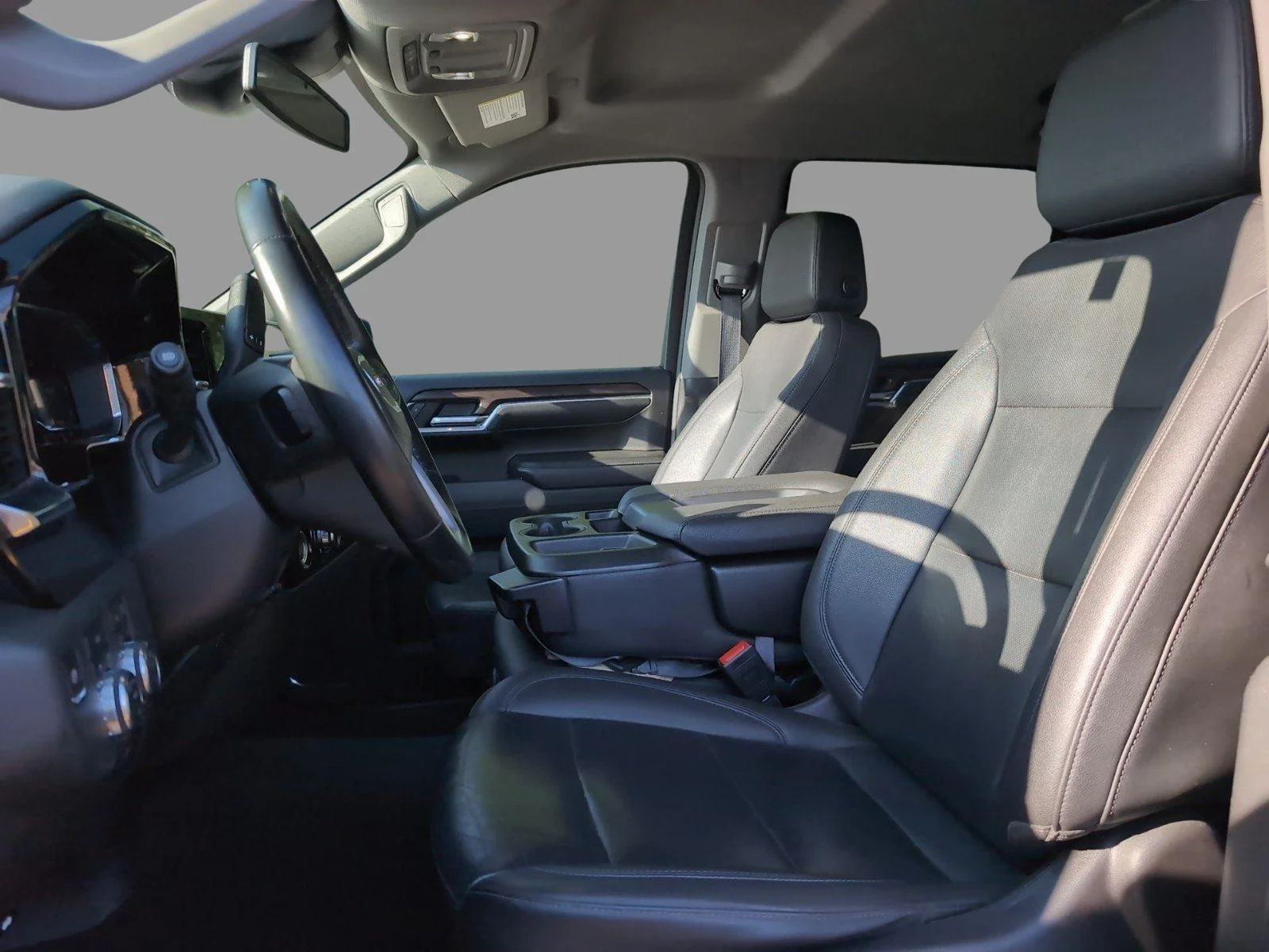 Used 2024 Onyx Black GMC SLT image 17