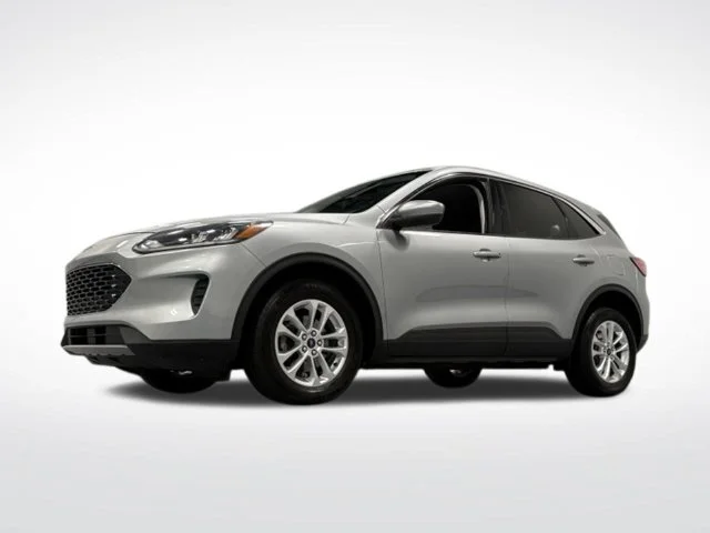Used 2021 Silver Ford SE image 5