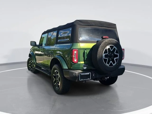 Used 2022 Green Ford Outer Banks image 5