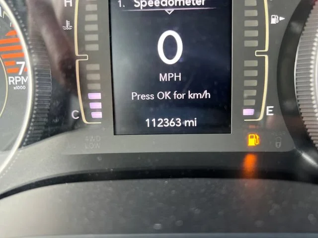 Used 2019 Diamond Black Crystal Pearlcoat Jeep Latitude image 21
