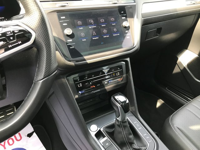 Used 2023 Platinum Gray Metallic Volkswagen SE R-Line Black image 18