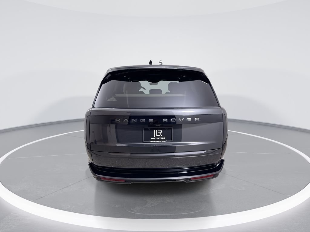 New 2026 CARP GRY PRM MT Land Rover SE image 7