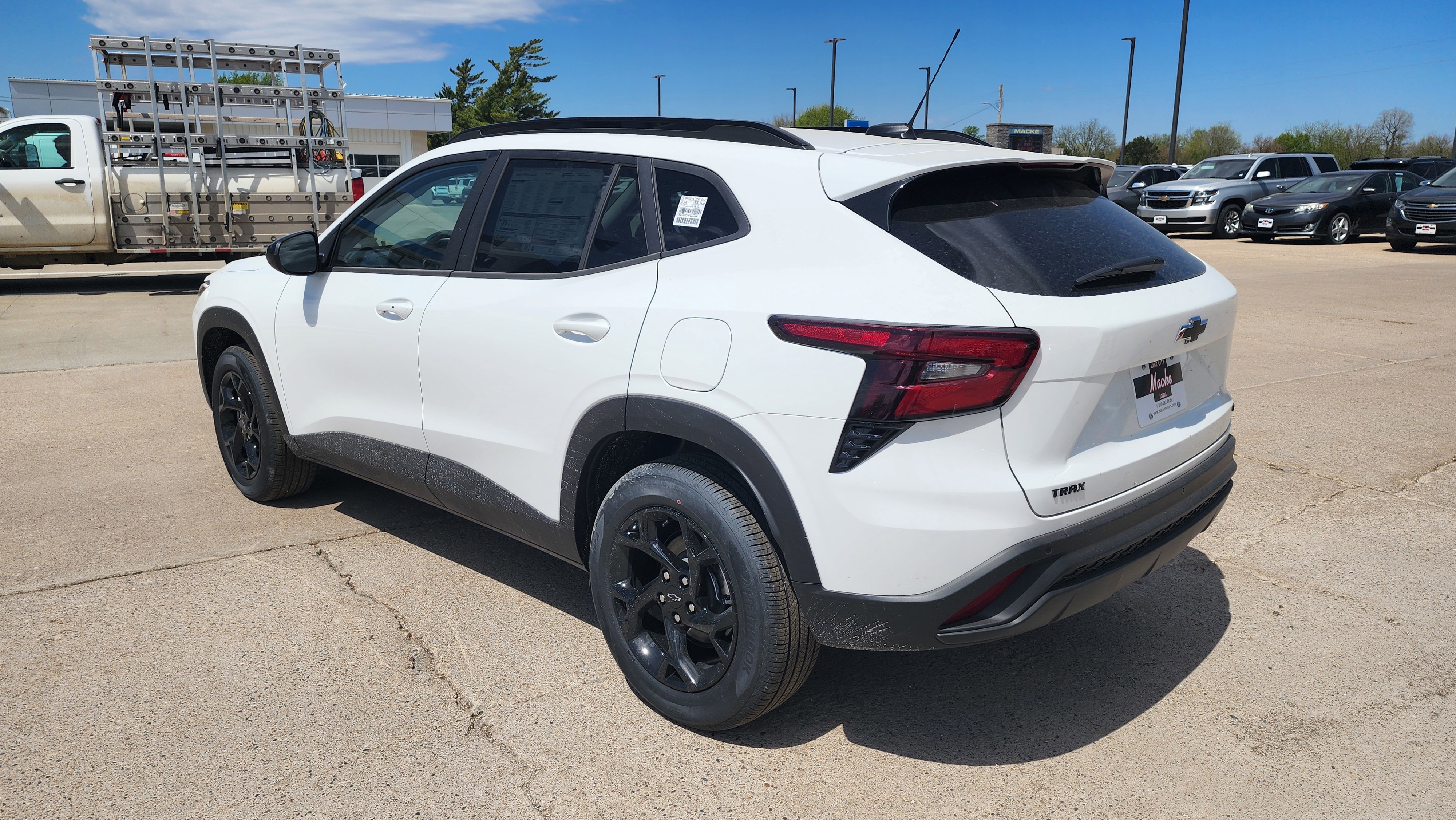 New 2026 Summit White Chevrolet LT image 7
