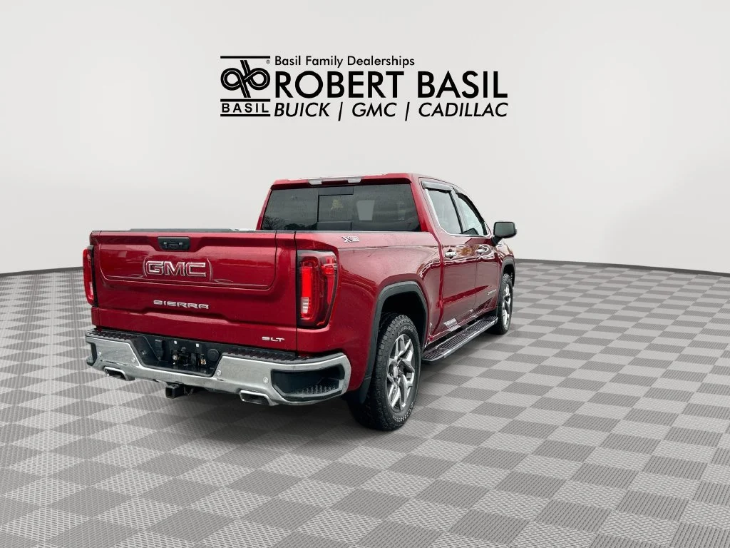 Used 2022 CAYENNE RED TINTCOAT GMC SLT image 8