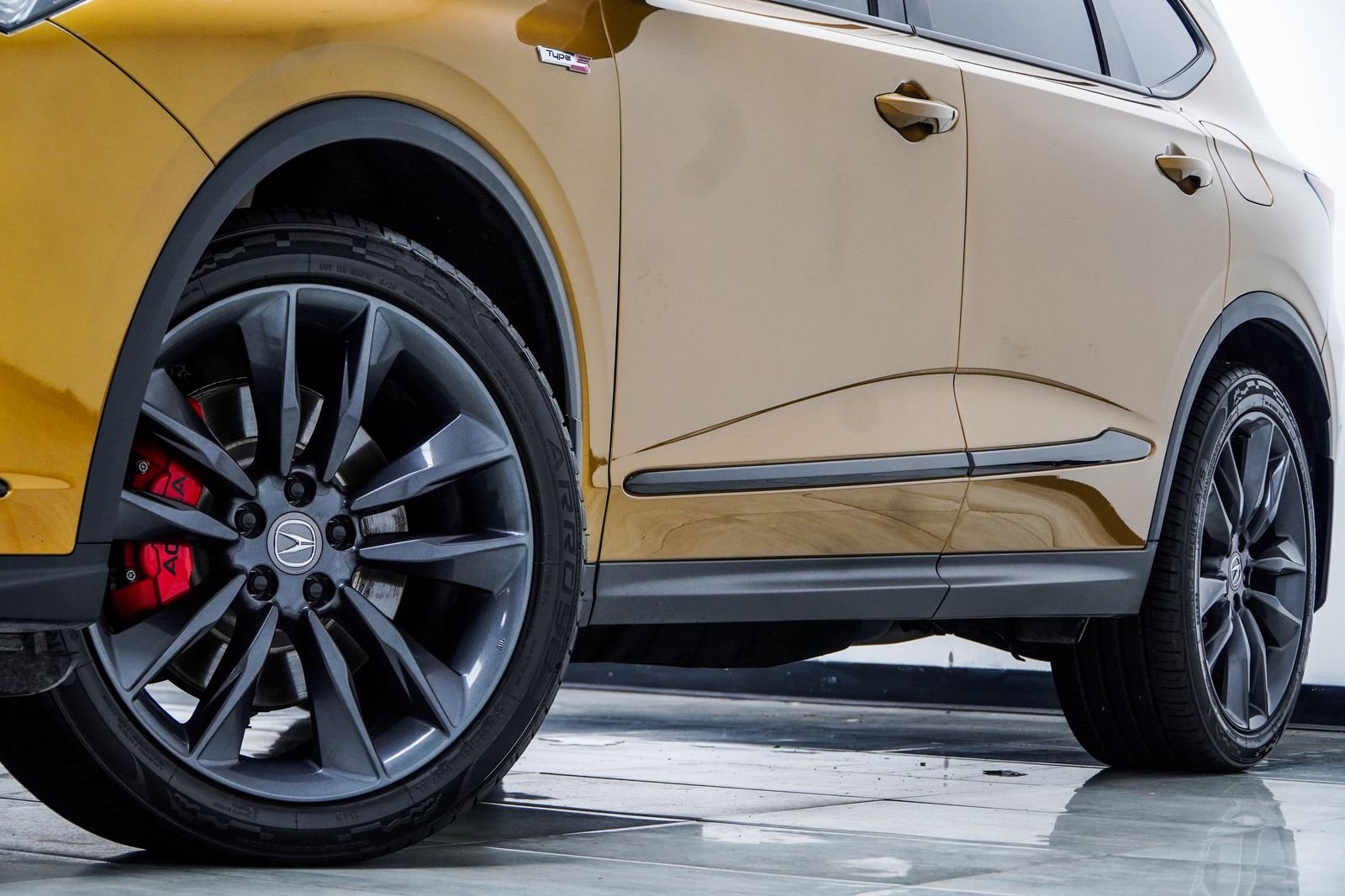 Used 2022 Gold Acura Type S image 3