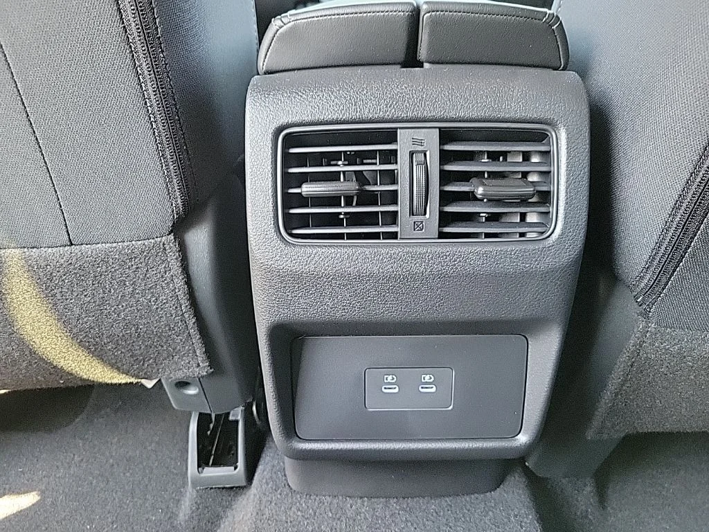 2026 Nissan Rogue SV - Photo 21