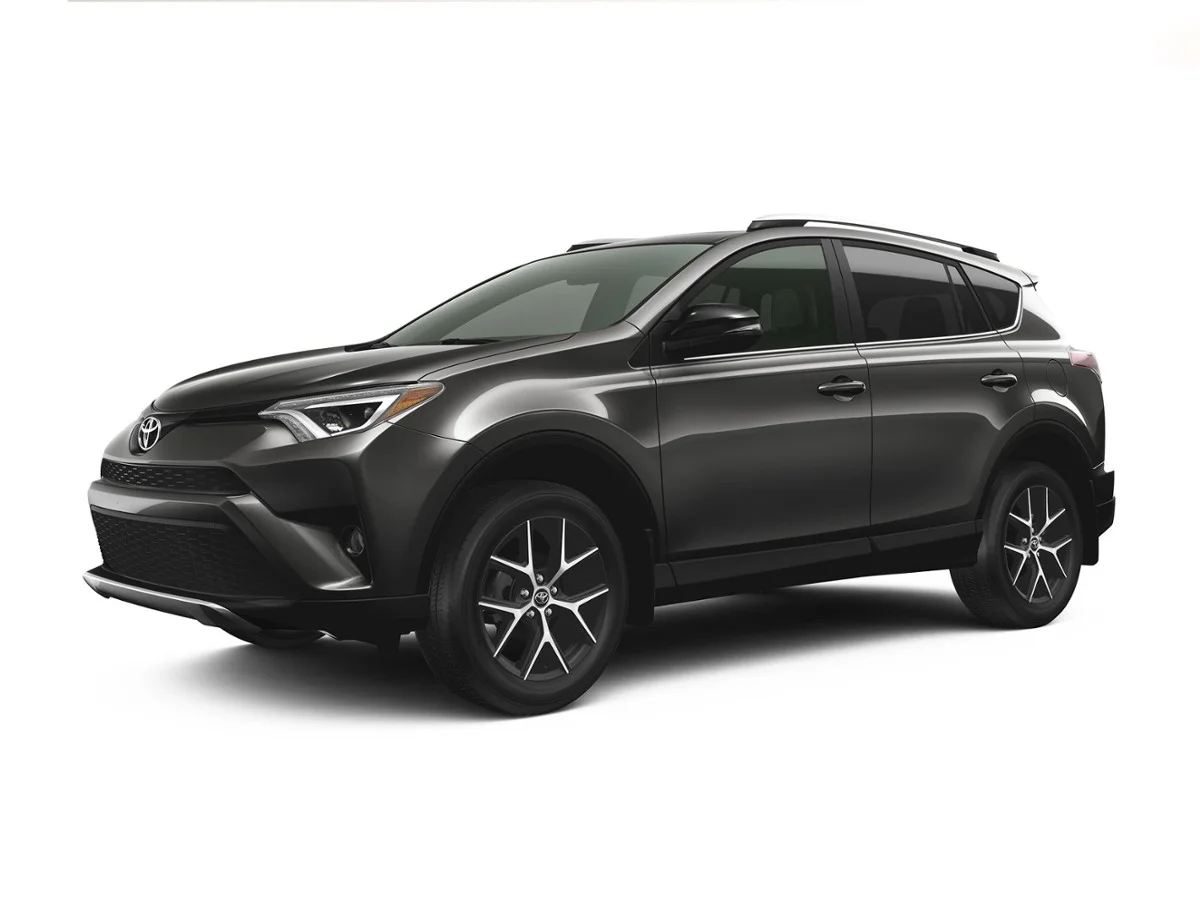 Used 2018 White Toyota SE image 1