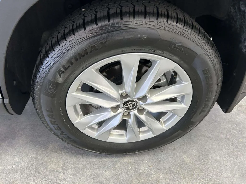 Used 2025 Silver Toyota LE image 10