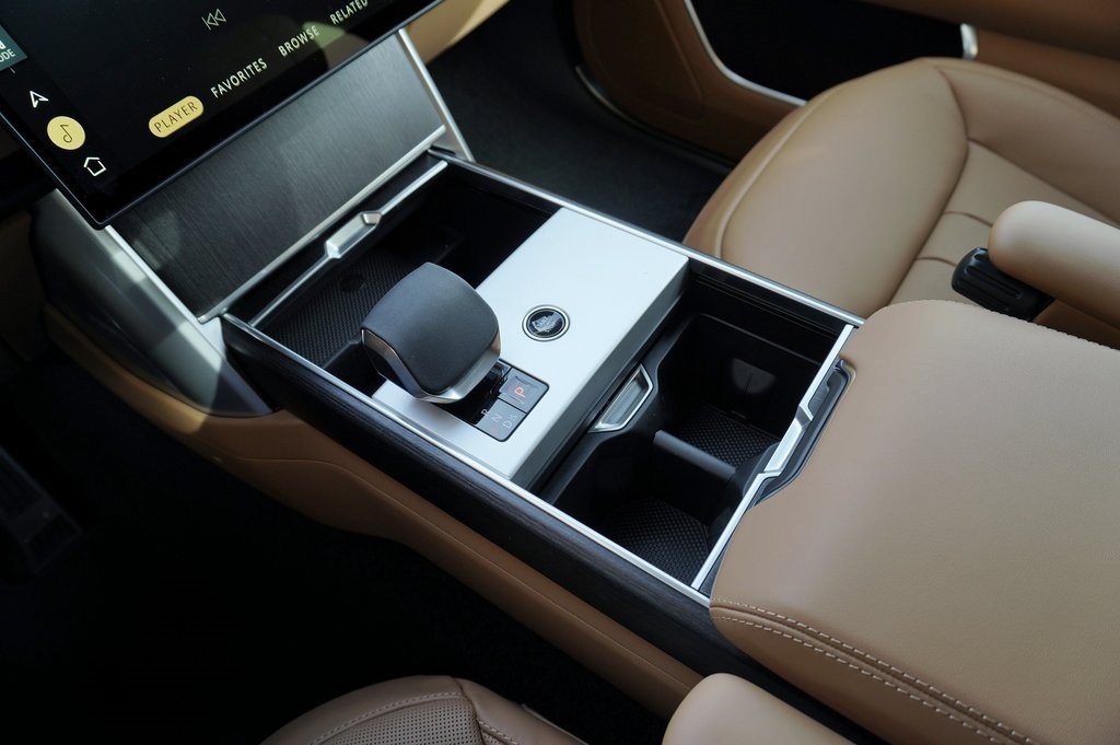 2026 LAND ROVER RANGE ROVER - Image 26