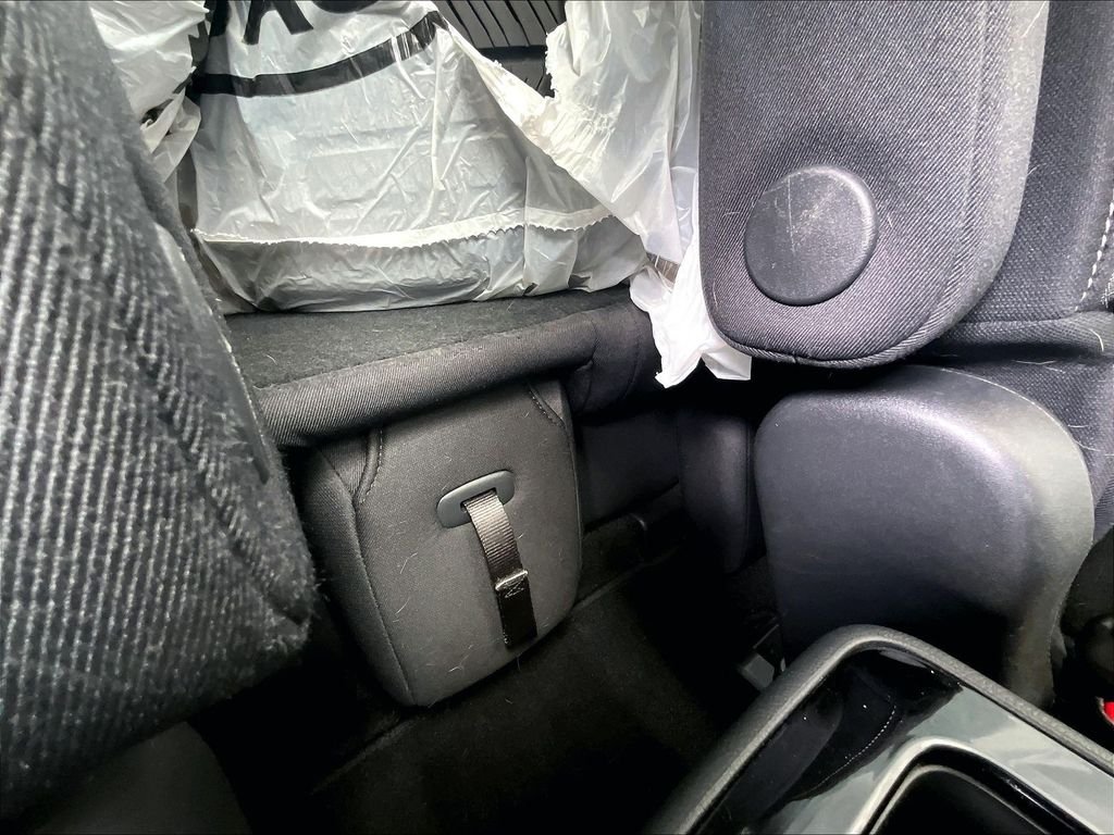 Used 2022 Gun Metallic Nissan SV image 17