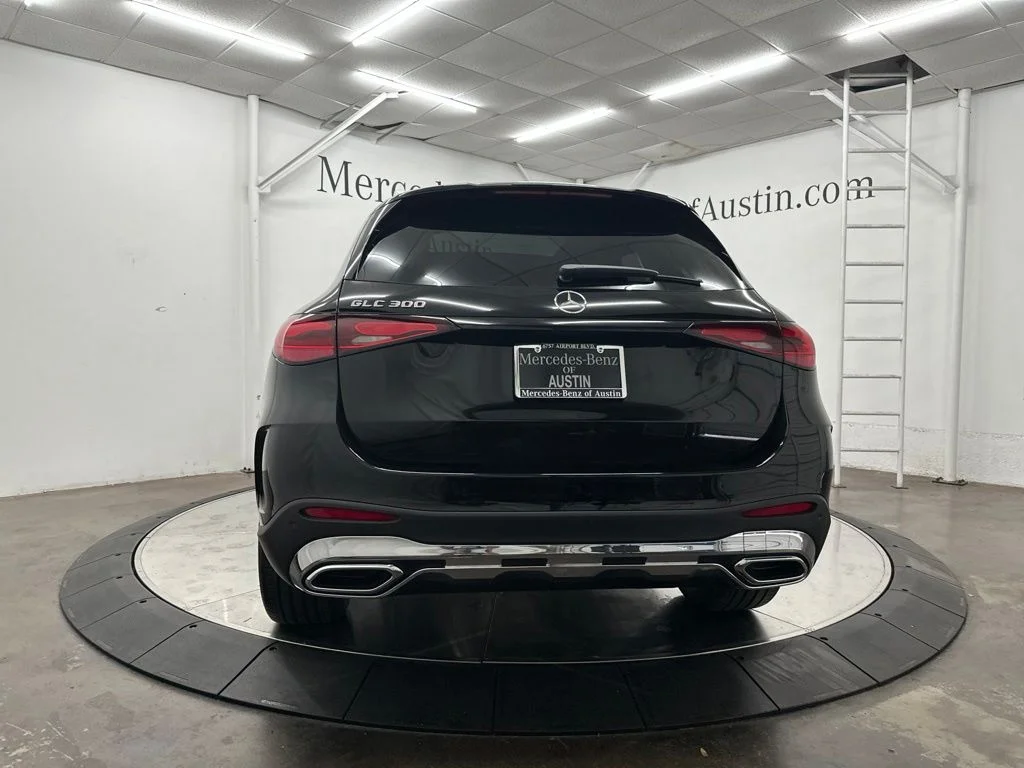 New 2026 Black Mercedes-Benz GLC 300 image 6