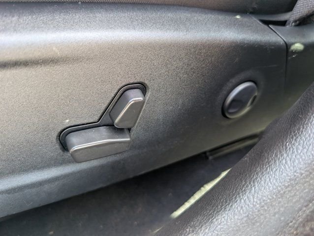 Used 2022  Dodge SXT image 15