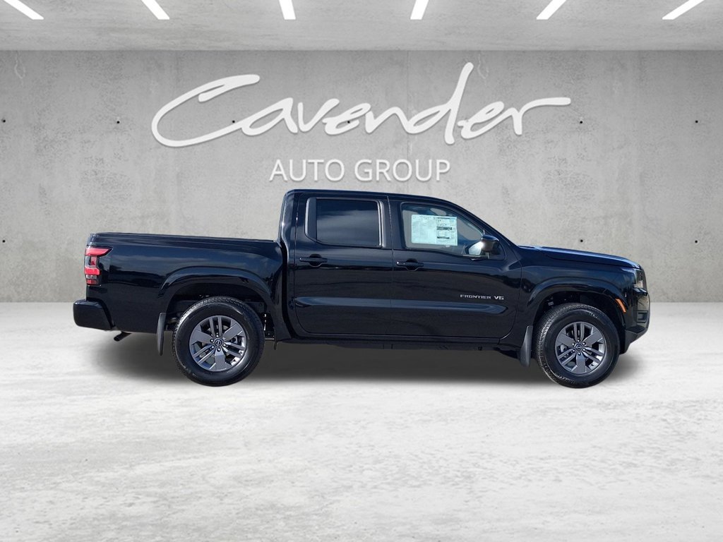 New 2027 Super Black Nissan Crew Cab SV image 18