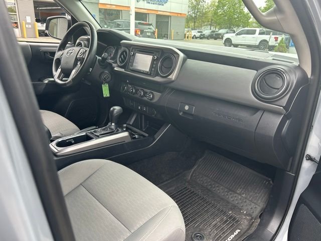 Used 2019 Gray Toyota SR5 image 12