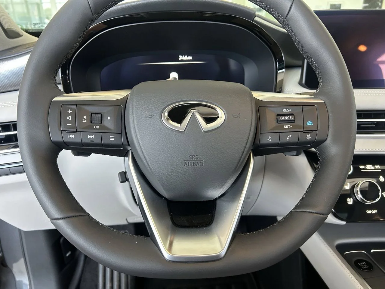 New 2027 GRAPHITE SHADOW INFINITI Luxe AWD image 22