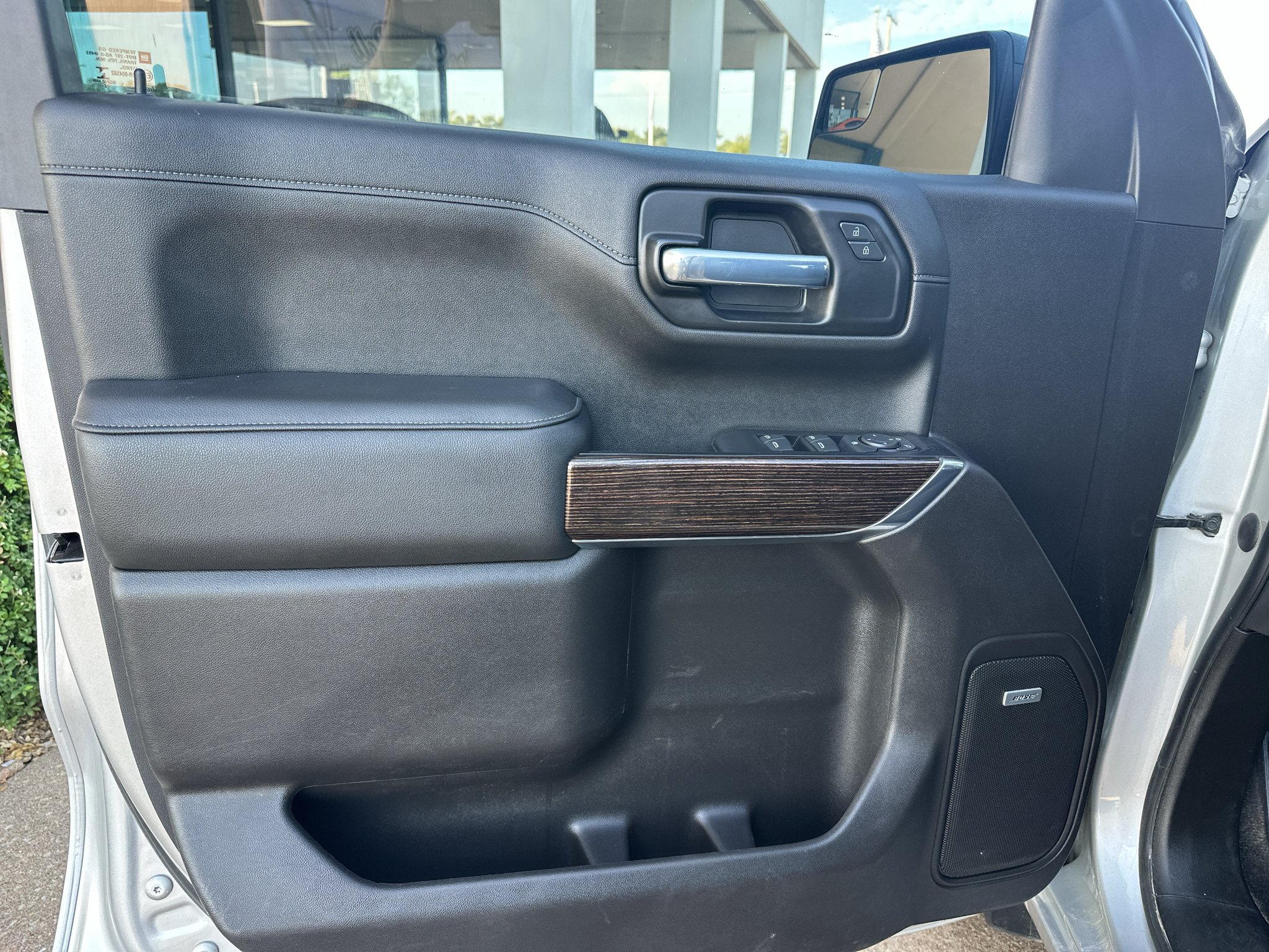 Used 2021 Quicksilver Metallic GMC Elevation image 17