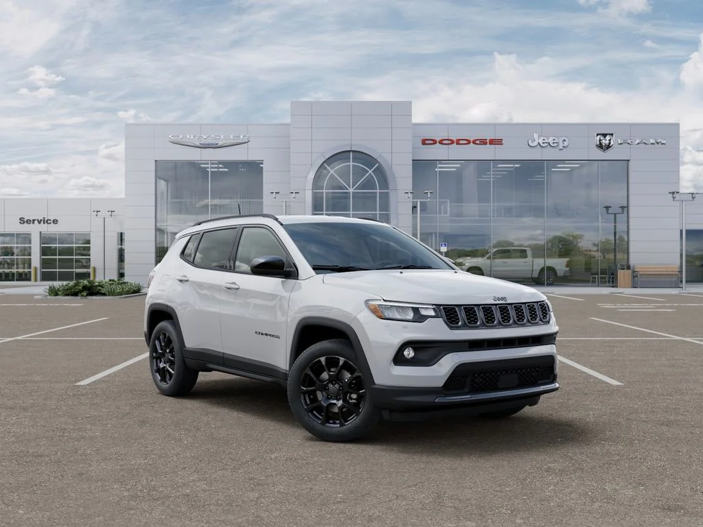 New 2026 Bright White Clear-Coat Exterior Paint Jeep Latitude image 5