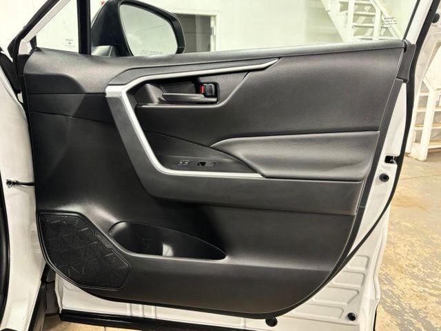 Certified Used 2025 ICE CAP Toyota  image 23