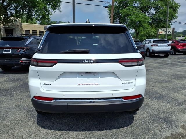 Used 2023 White Jeep Laredo image 6