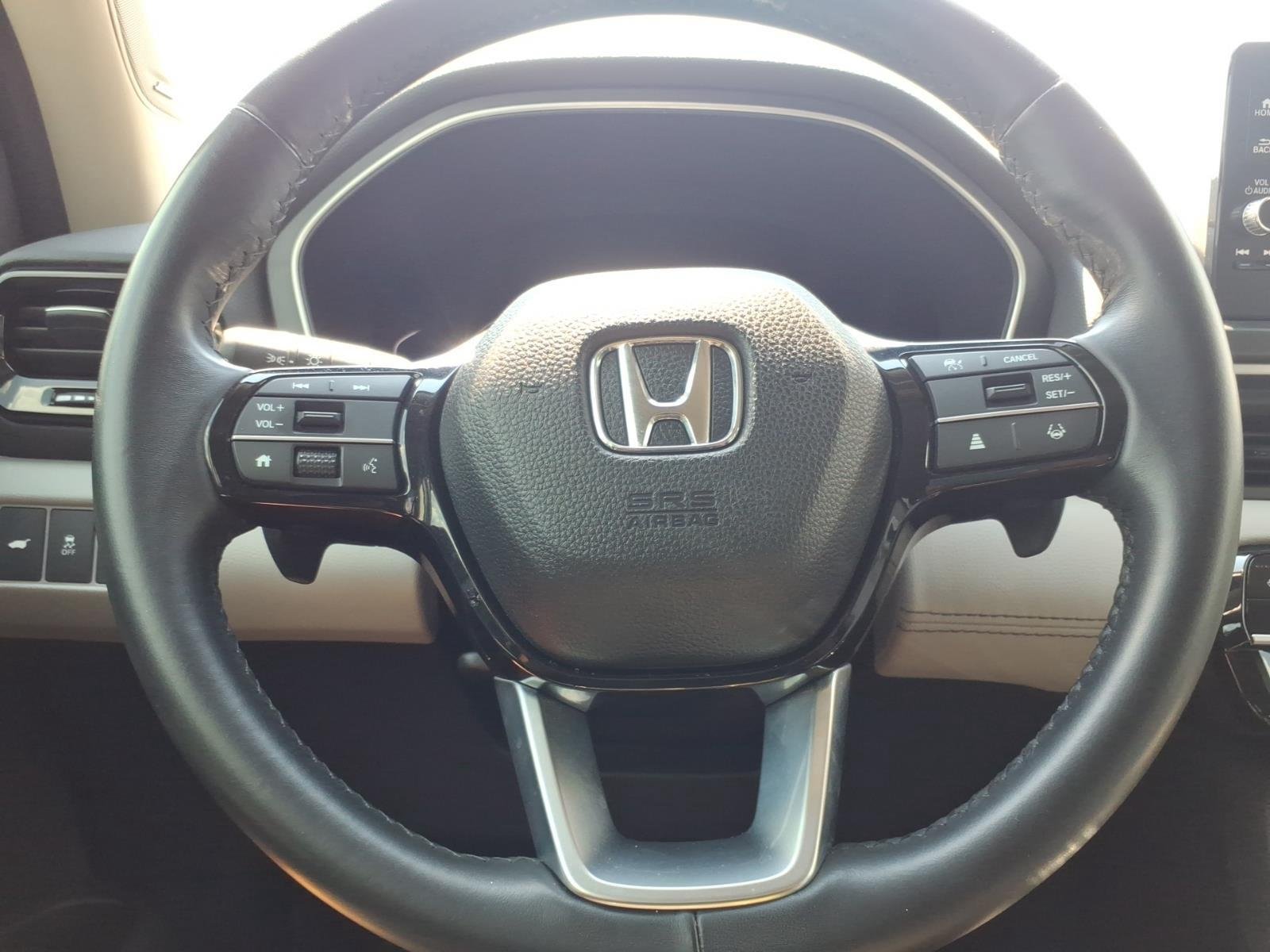 Used 2025  Honda TRG image 27