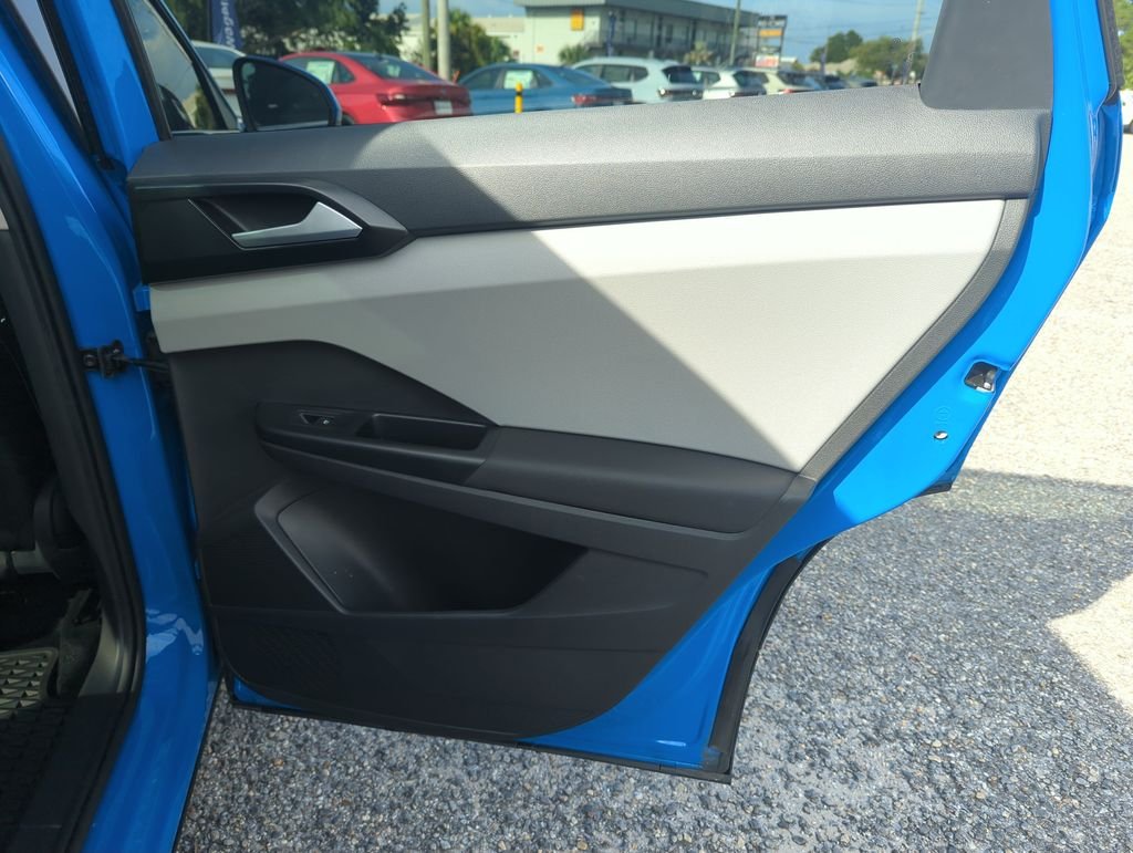 Used 2022 Blue Volkswagen 1.5T SE image 32
