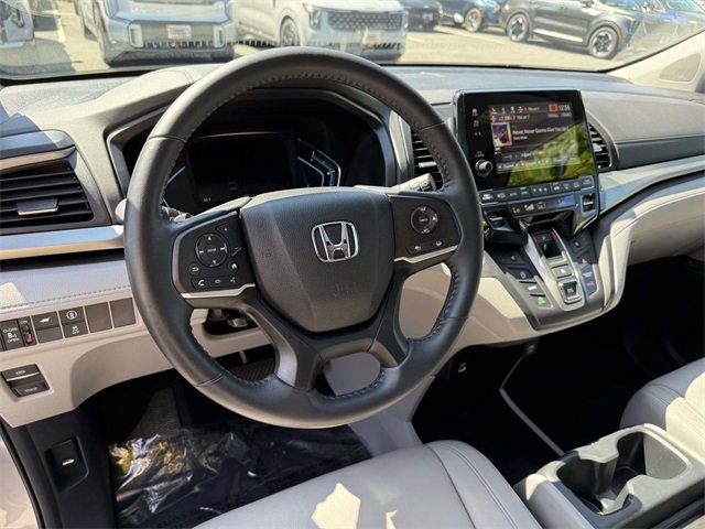 2023 Honda Odyssey EX-L photo 2