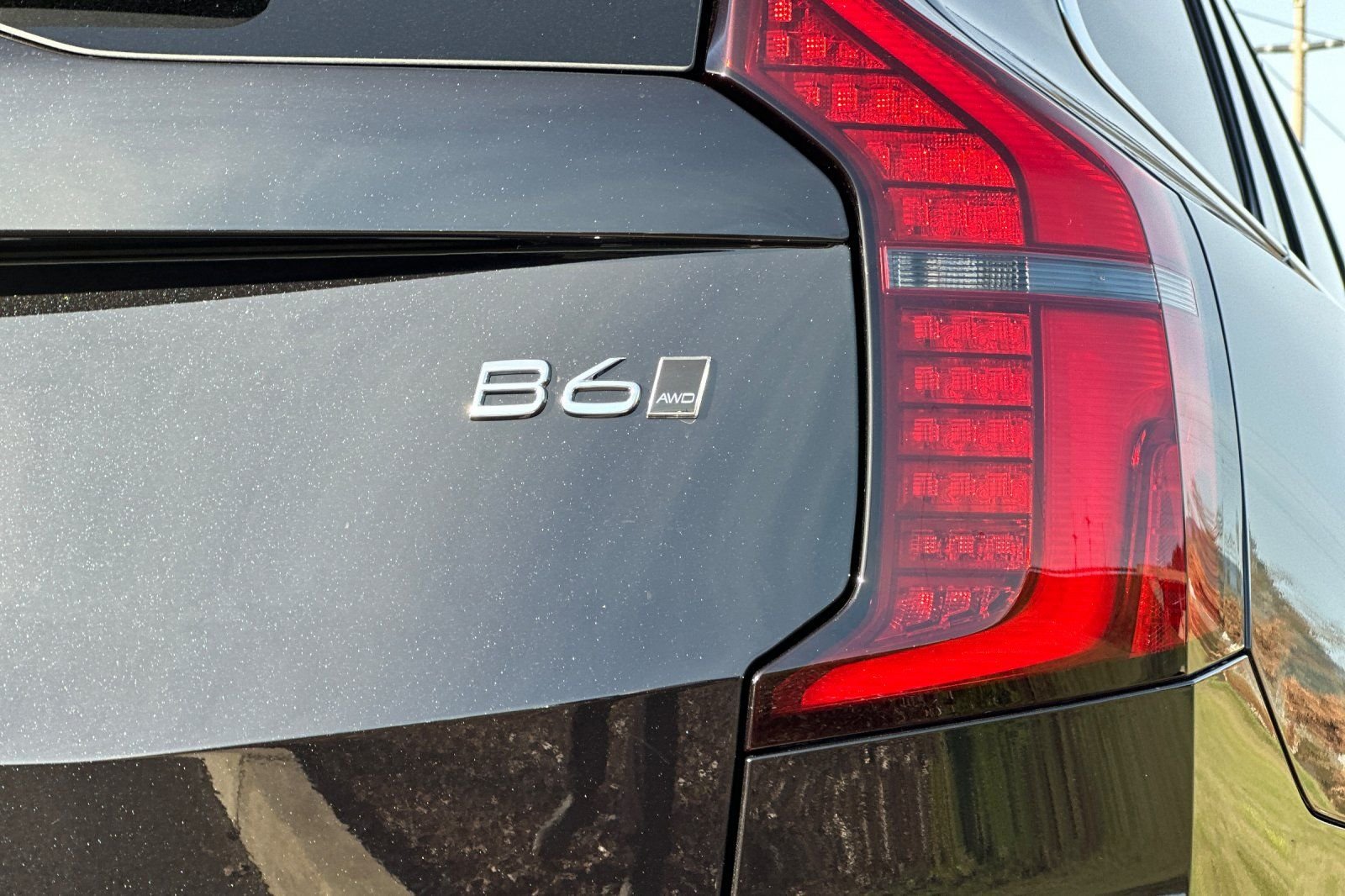 New 2026 Black Volvo B6 Ultra image 25