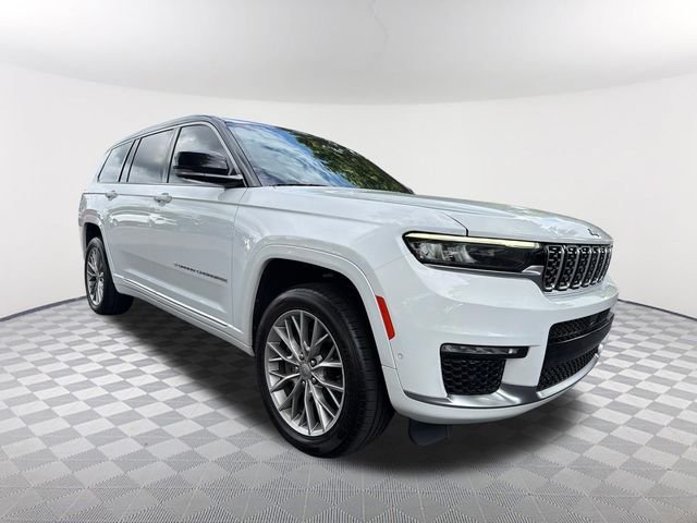 Used 2022 White Jeep Summit image 3