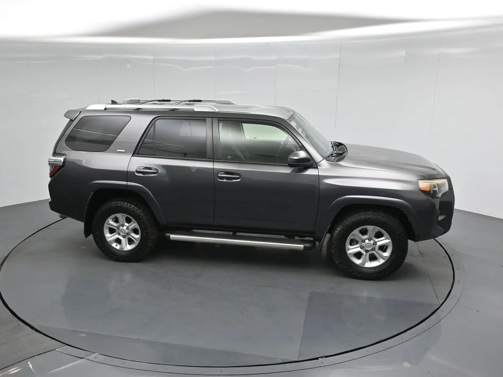 Used 2014 Gray Toyota SR5 image 49