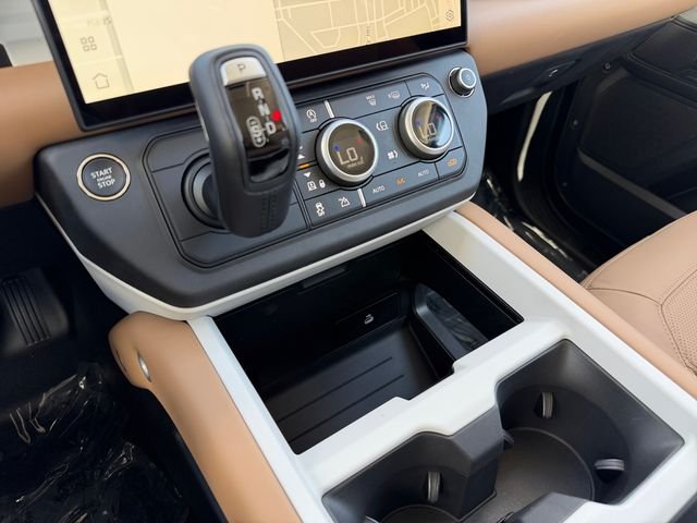 New 2026 Woolstone Green Land Rover S image 24