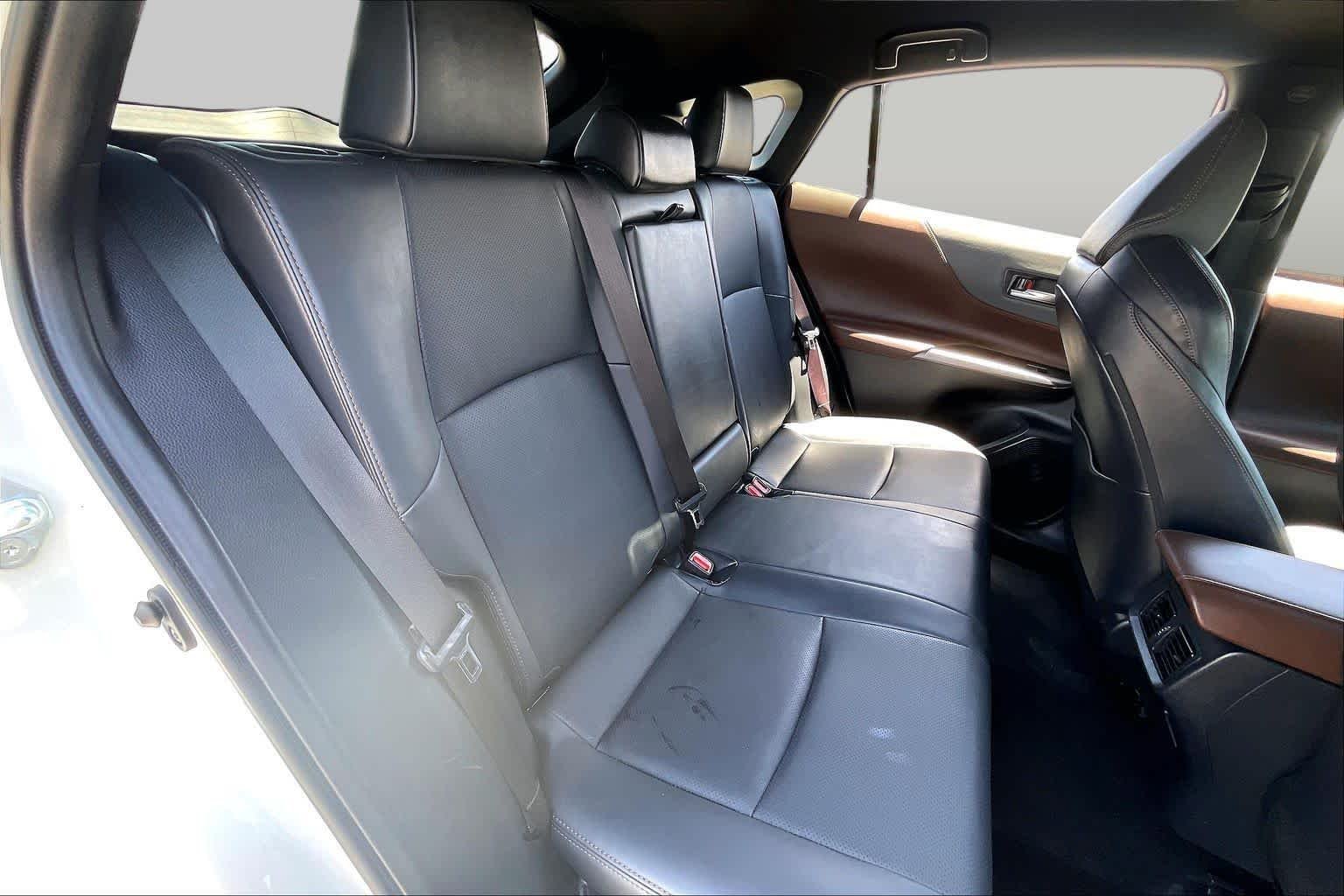 Used 2022 Blizzard Pearl Toyota Limited image 18