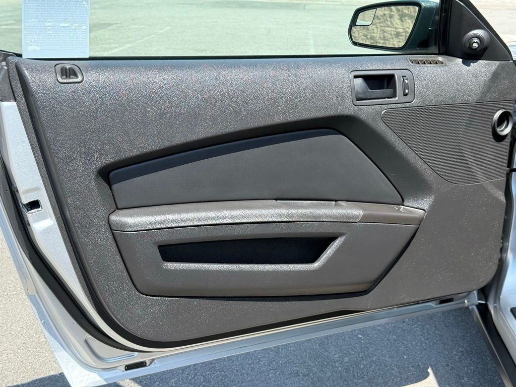 Used 2012 Ingot Silver Ford V6 image 13