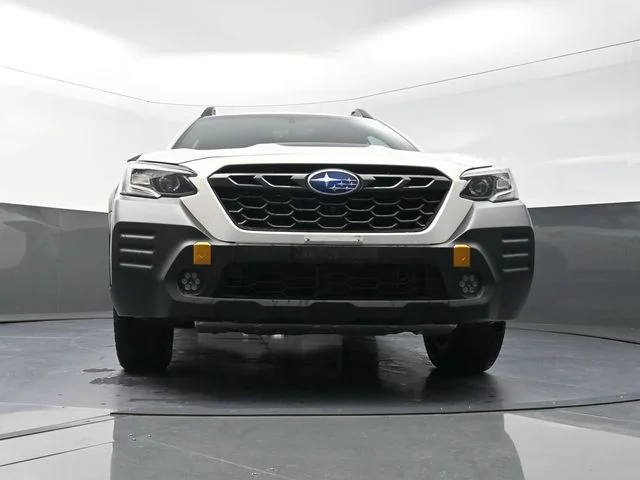 Used 2022 White Subaru Wilderness image 32