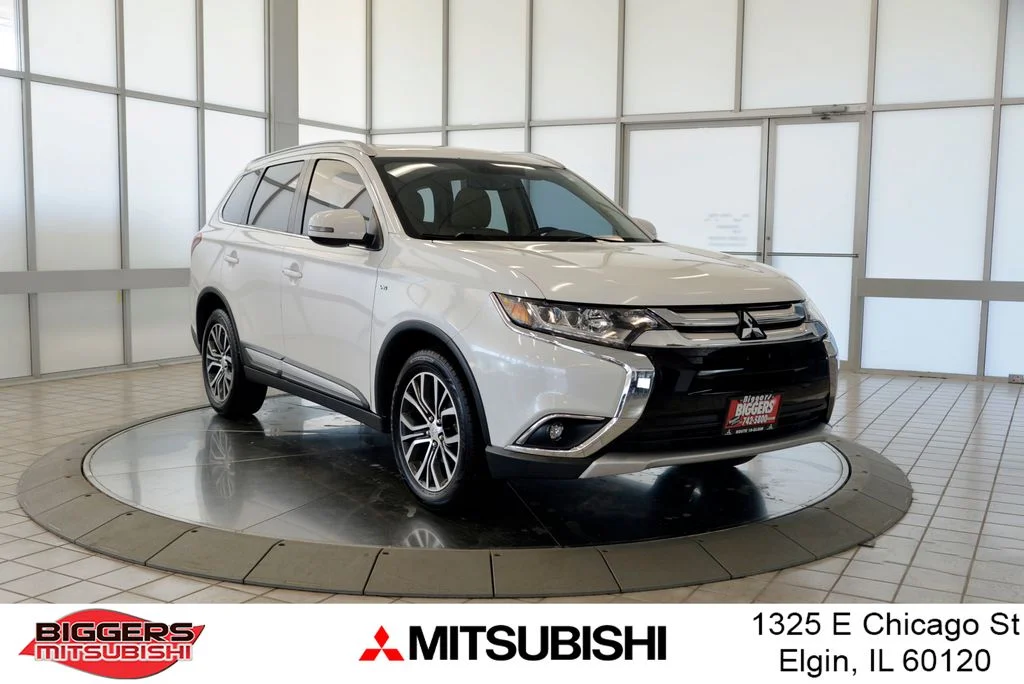 2017 Mitsubishi Outlander GT S-AWC's photo