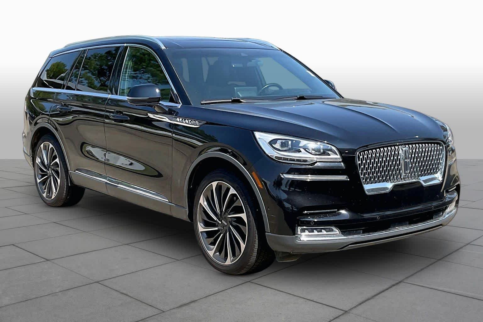 Used 2020 Infinite Black Lincoln Reserve image 3