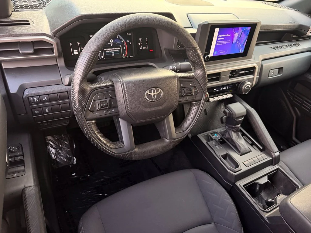 Used 2024  Toyota SR image 15