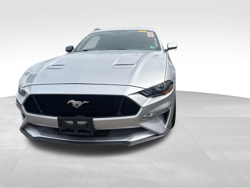 Used 2019 Silver Ford GT image 3