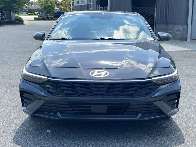 Used 2025 Gray Hyundai Limited image 16