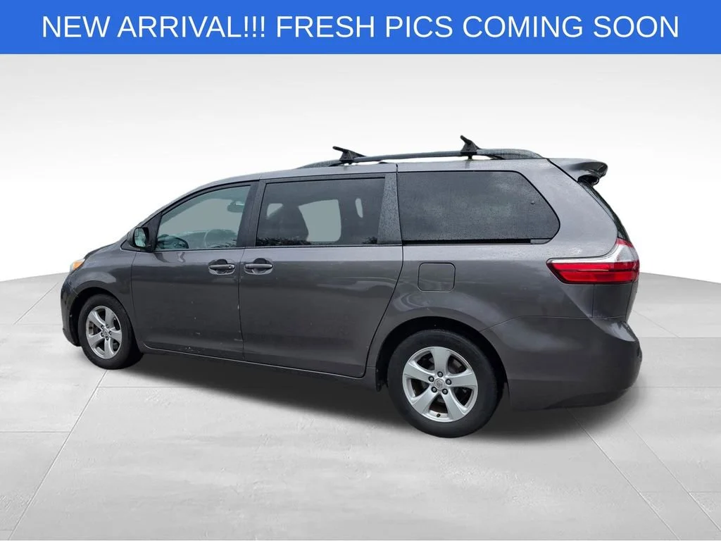 Used 2015 Gray Toyota LE 7 Passenger image 4