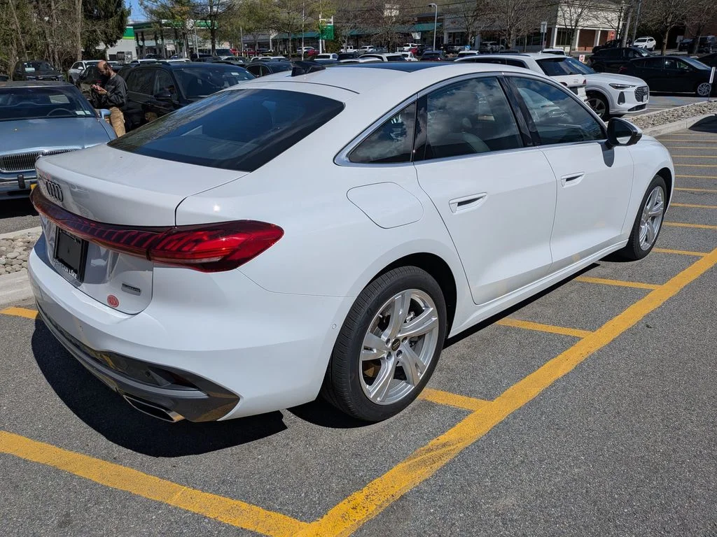 Used 2025 White Audi  image 3