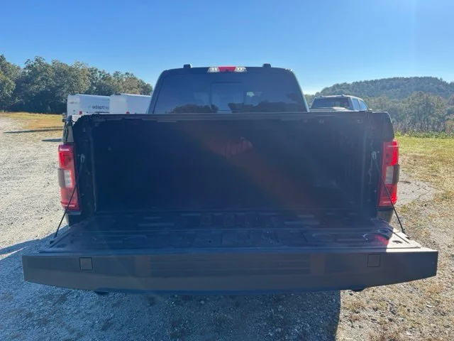 Used 2022 Black Ford XLT image 7