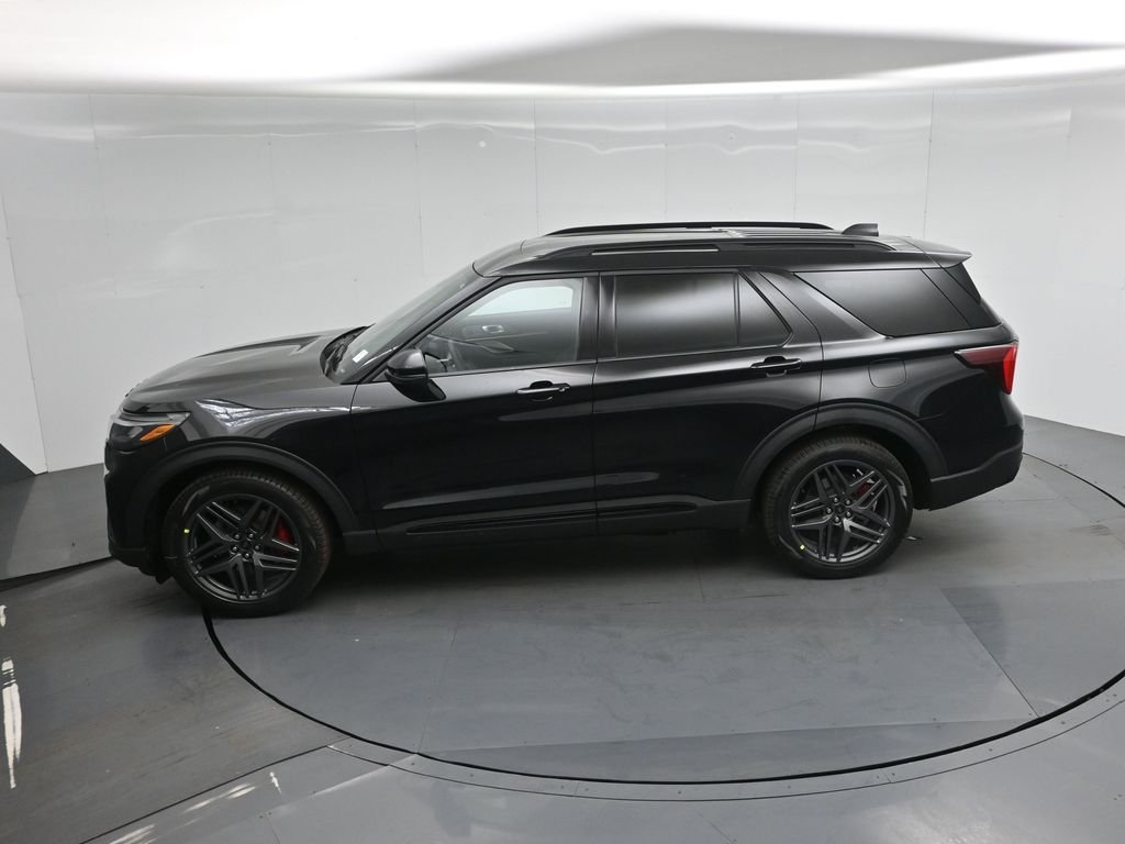 New 2026 Agate Black Metallic Ford ST image 43