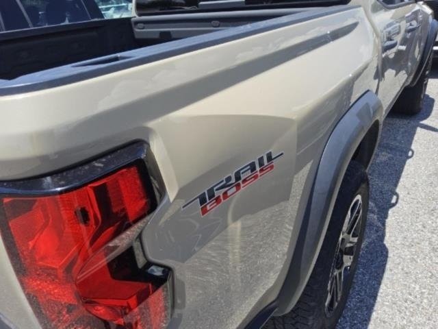 Used 2023 Chevrolet Colorado Trail Boss with VIN 1GCPTEEKXP1128814 for sale in Kansas City