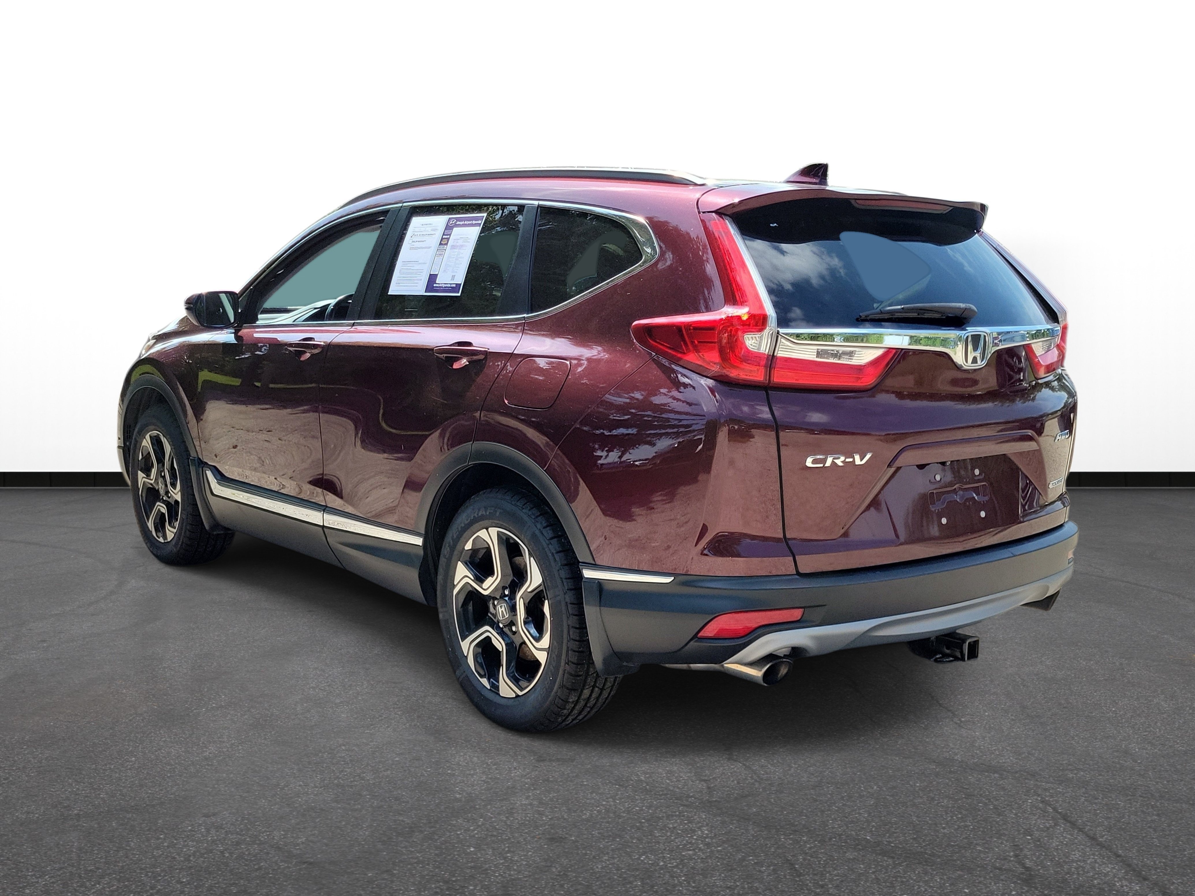 Used 2019 Basque Red Pearl II Honda Touring image 3