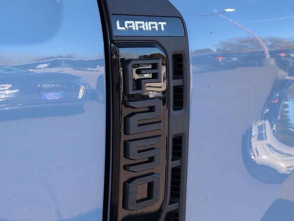 New 2026 Glacier Gray Metallic Tri-Coat Ford F-250® Lariat® image 65