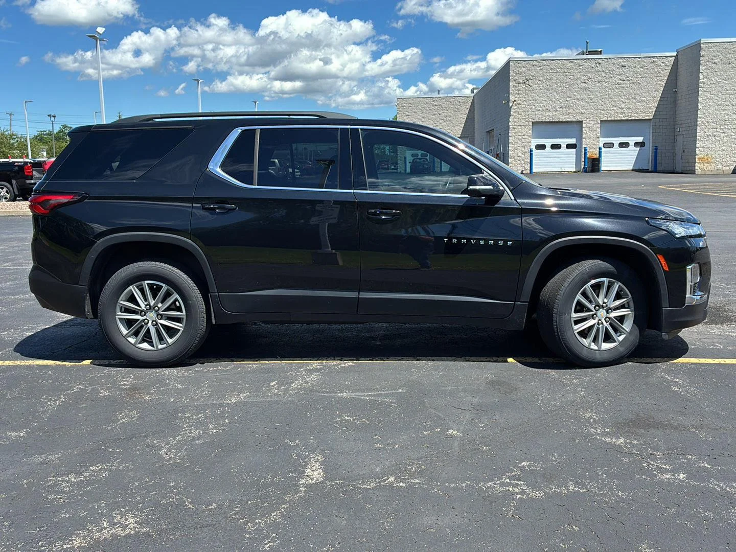 Used 2023 Mosaic Black Metallic Chevrolet LT Cloth image 15