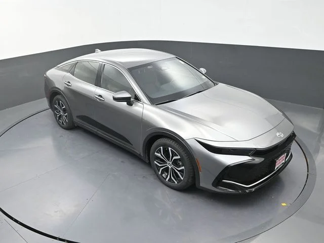 Used 2023  Toyota XLE image 22