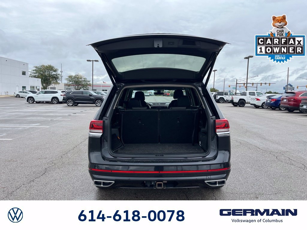 Used 2022 Black Volkswagen 3.6L V6 SEL Premium R-Line image 10