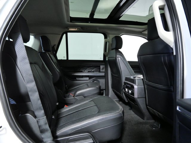 Used 2019 White Ford Platinum image 11